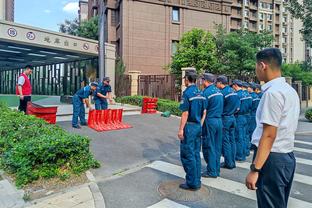 穆帅社媒发文：从没挑过什么生涯最佳阵 请尊重我和每一个球员