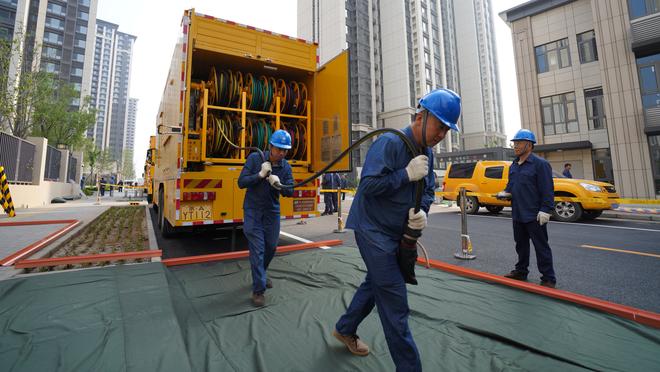 徐静雨谈国足进球被吹：和NBA掩护犯规很像，吹不吹看裁判心情